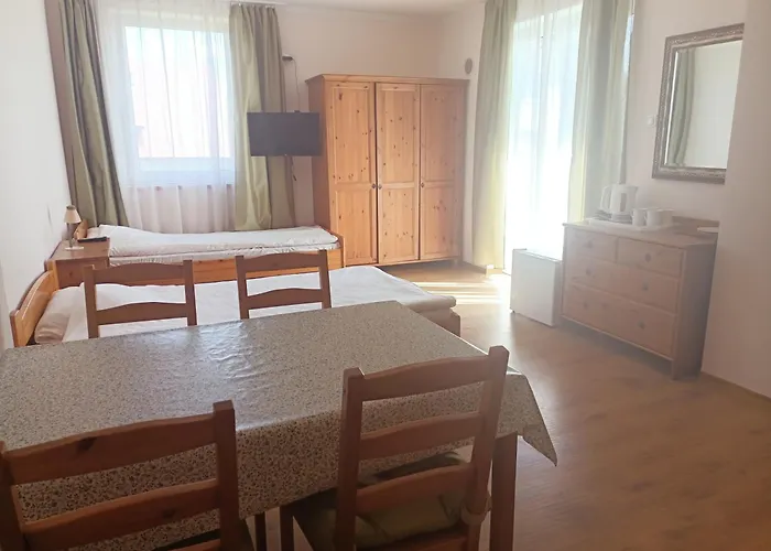 Arkadia Slonca Pensjonat *